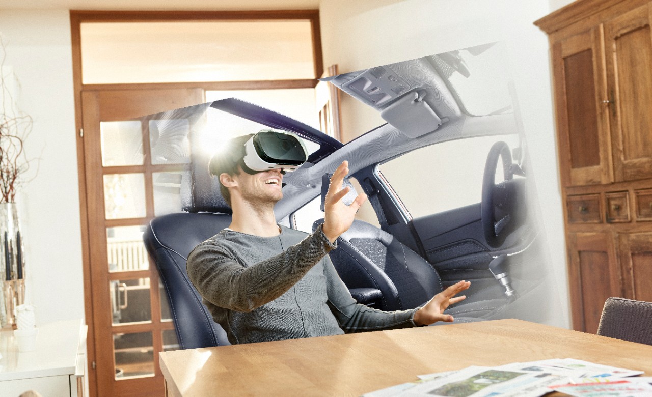 Ford brings virtual reality test drives!