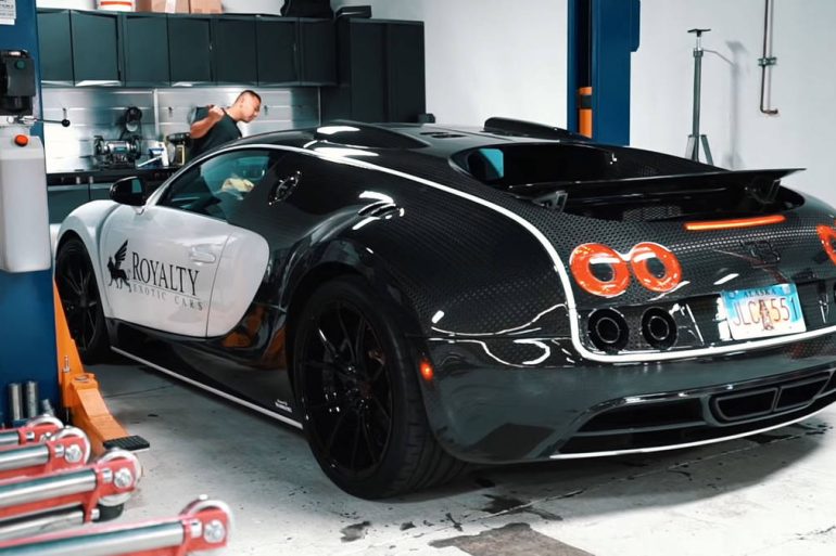 veyron1 Πόσο κοστίζει η αλλαγή λαδιών σε μια Bugatti;