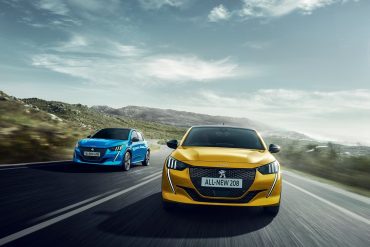 2 PEUGEOT 208 e208 CotyJapan The Peugeot 208 and e-208 was voted 'Best Import Car in Japan!