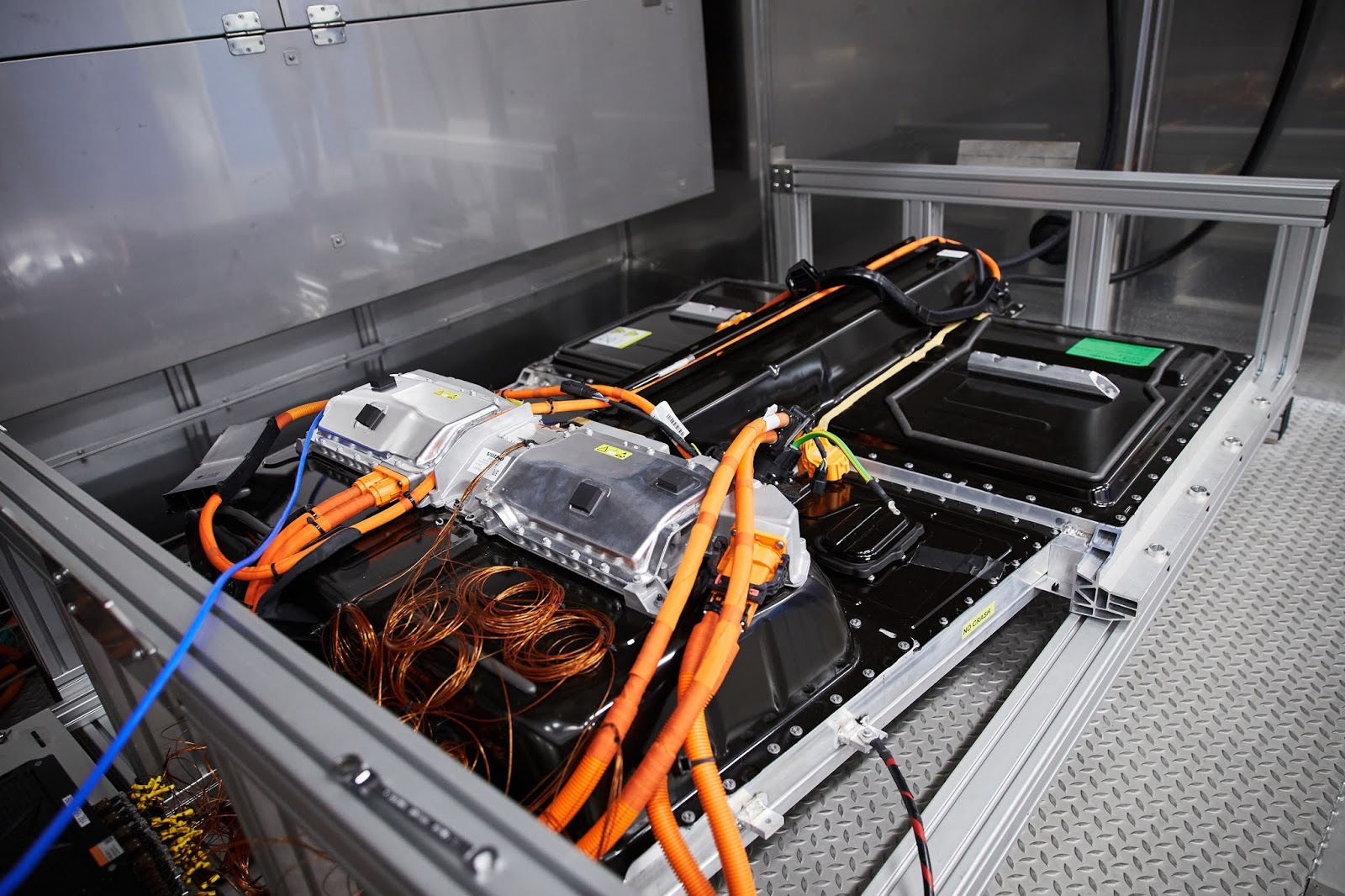 264262 Volvo Cars XC40 Recharge battery pack 1 Volvo : Mειώνει τις εκπομπές CO2 και εφαρμόζει το κυκλικό επιχειρηματικό μοντέλο