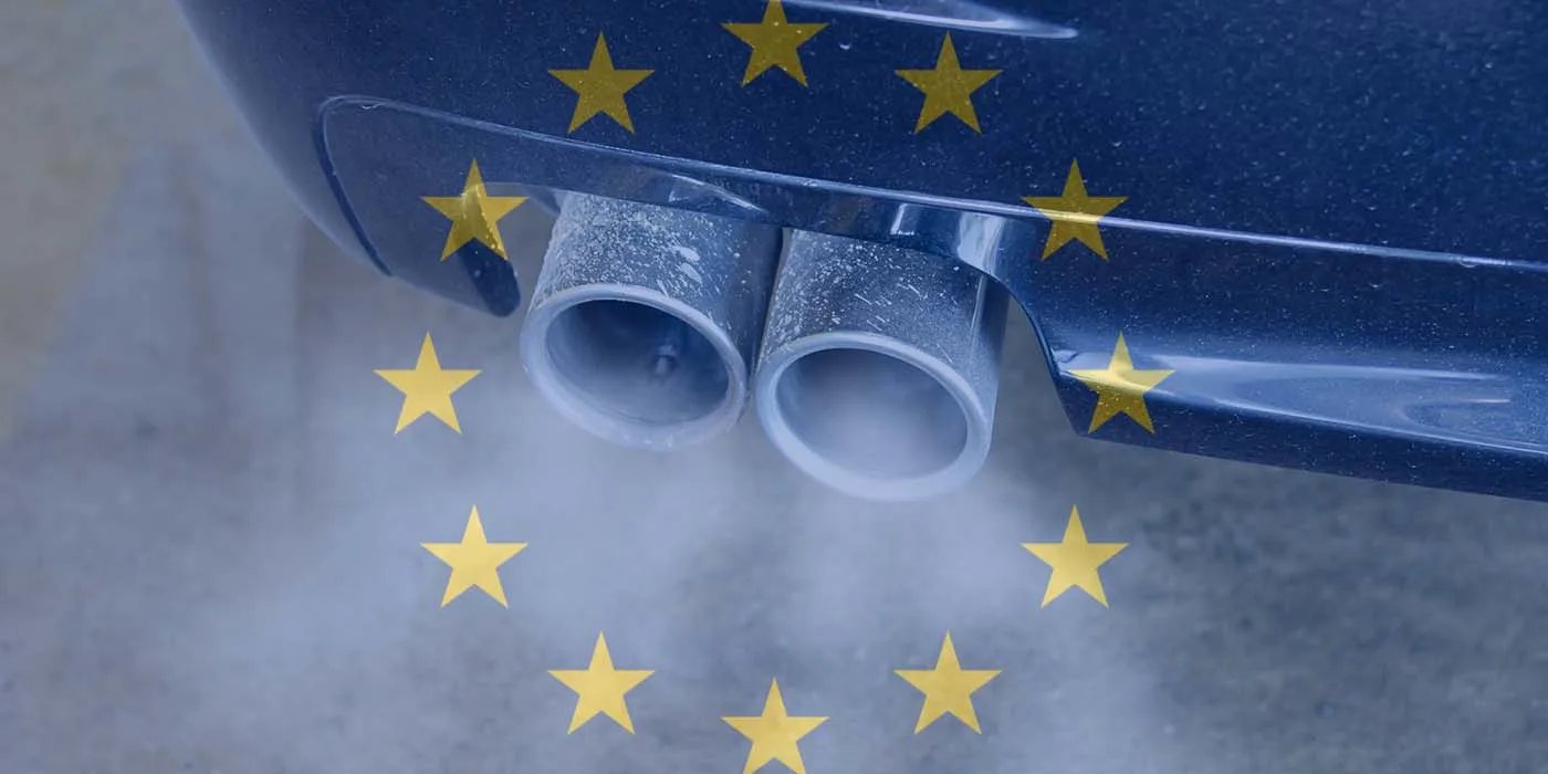 EU Combustion ban flag Η Πολωνία θα προσφύγει στο ανώτατο δικαστήριο της ΕΕ κατά της απαγόρευσης θερμικών αυτοκινήτων το 2035