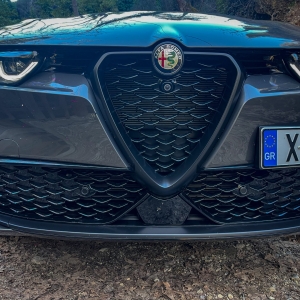 IMG 5179 Οδηγούμε Alfa Romeo Tonale 1.3 PHEV eQ4 280 PS: Η «ντίβα» ηλεκτρίζει (Βίντεο)