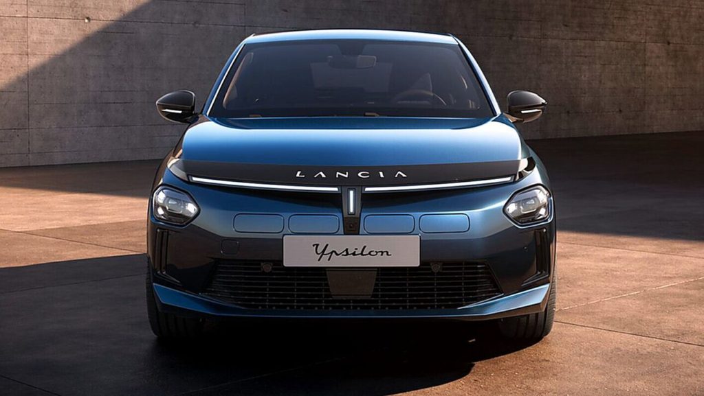 LANCIA YPSILON 2024 1 Ο Luca Napolitano αποκαλύπτει την νέα Lancia Ypsilon (Βίντεο)