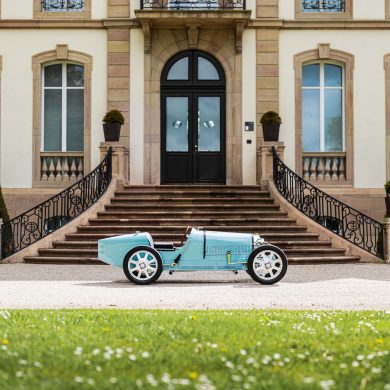 04 BUGATTI Baby Bugatti II T35 Bugatti Baby II Type 35 Edizione Centenario: celebrazione di una leggendaria eredità da corsa