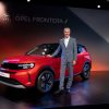 WeltpremiereinIstanbulVicePresidentDesignMarkAdammitdemneuenOpelFrontera Der neue Opel Frontera wird in voller Länge enthüllt