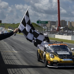 img 1 Δείτε τον συναρπαστικό αγώνα του Porsche Carrera Cup
