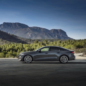 A242965 small Επίσημο Νέο Audi A5: Επαναπροσδιορίζει τους στόχους με την παρακαθήκη του Α4 (Βίντεο)