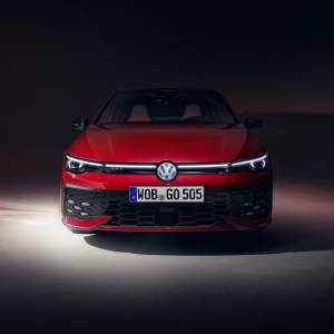 Golf GTI 3 Volkswagen Golf: Το Best Seller κλείνει τα 50 με επετειακό μοντέλο